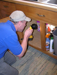 Maintenance_undersink_s.jpg